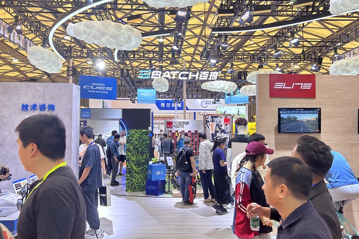2024年第25届匈牙利国际牙科展DENTAL WORLD将于10月10-12日举办(www.828i.com)